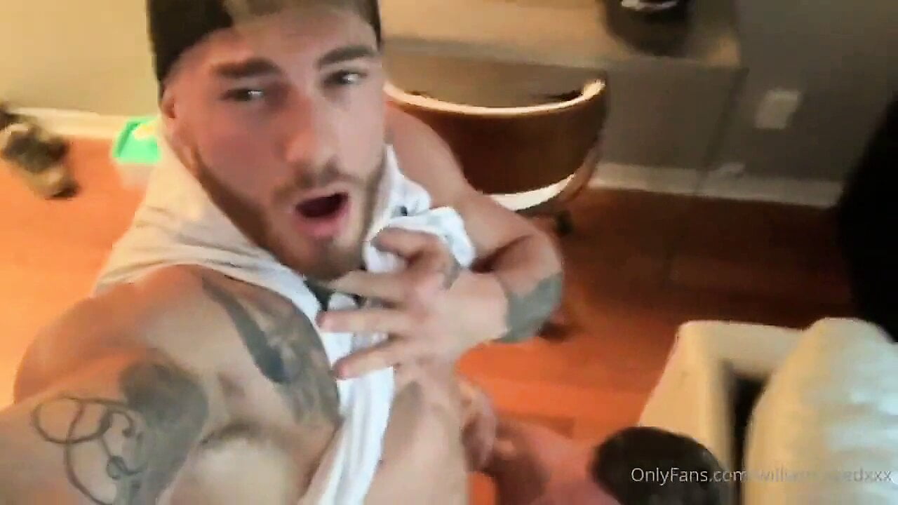 William Seed fucks a big dick